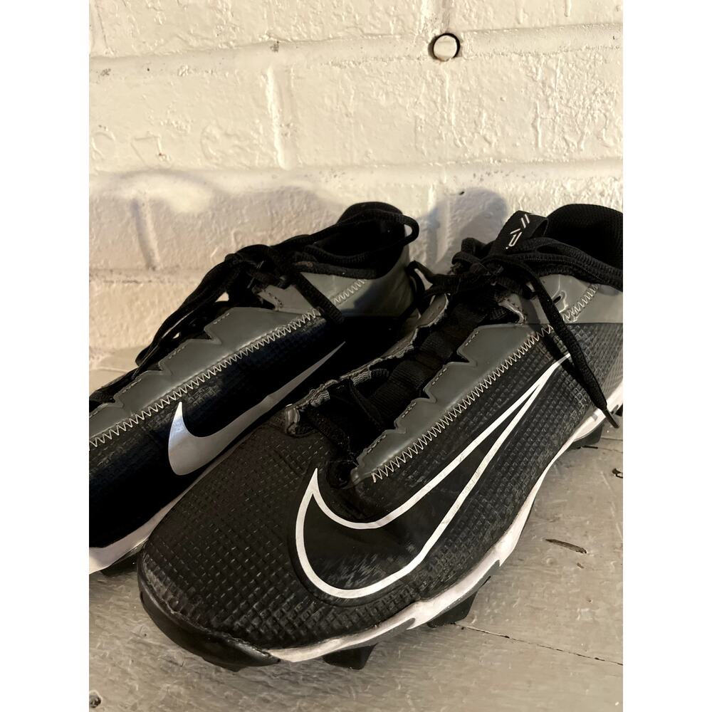 Nike Alpha Men’s Football Cleats Black Gray Molded Studs Size 11